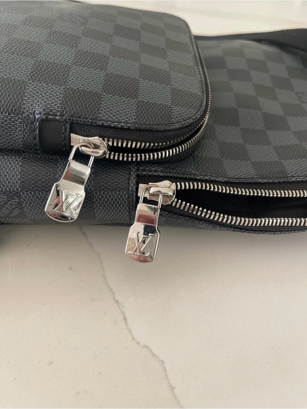 Louis Vuitton Black Damier Graphite Sling Bag - Picture 6 of 8